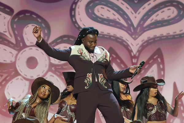 Shaboozey’s ‘A Bar Song (Tipsy)’ Sets Record as Longest-Leading Hot Country Songs No. 1 by a Solo Artist