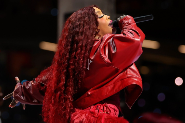 SZA Is No. 1 on the Billboard 200 & Hot 100