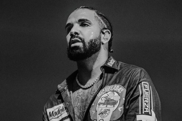 Drake Co-Signs ‘F*ck Kendrick’ Chants During Birmingham Show